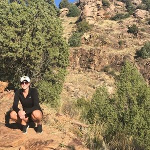 Meet your Posher, Lauren